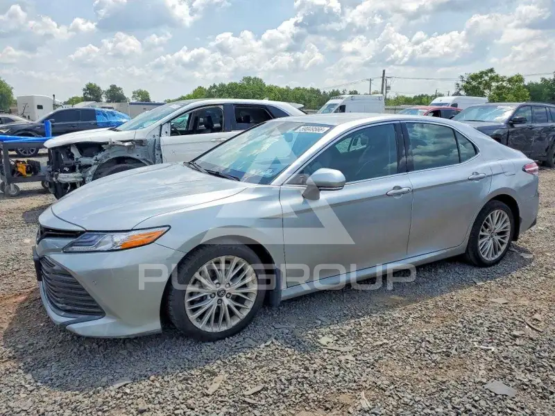 2018 Toyota CAMRY photo