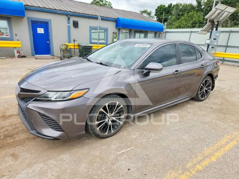 2018 Toyota CAMRY фото