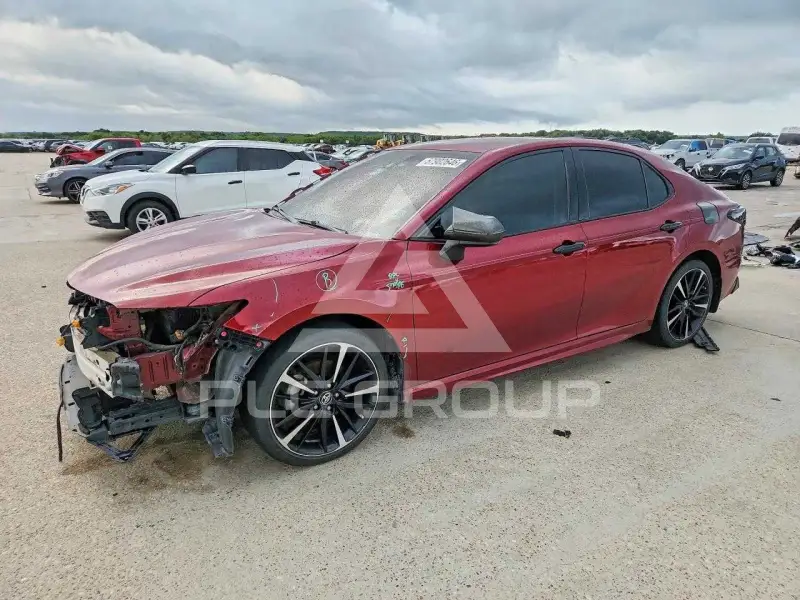 2018 Toyota CAMRY фото