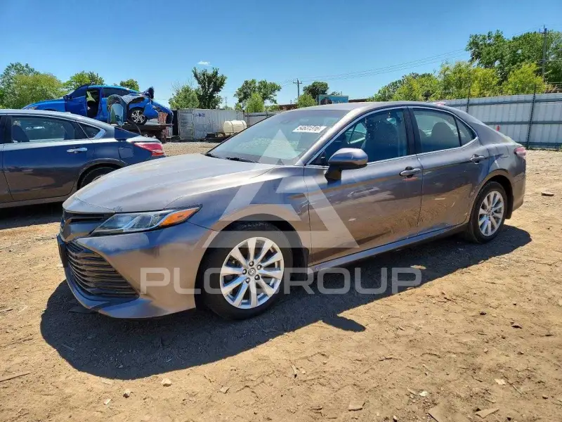 2018 Toyota CAMRY фото