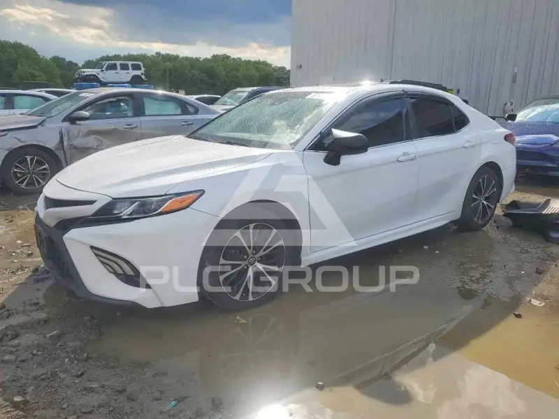 2018 Toyota CAMRY фото