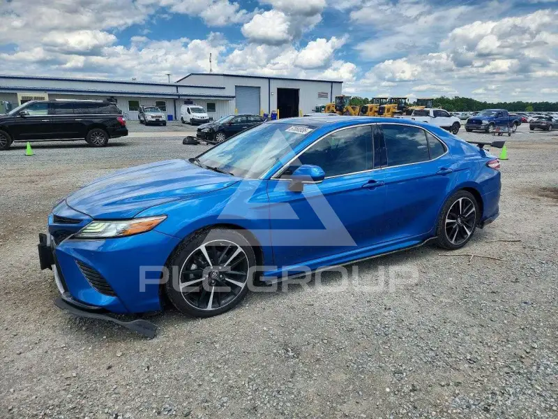 2018 Toyota CAMRY фото