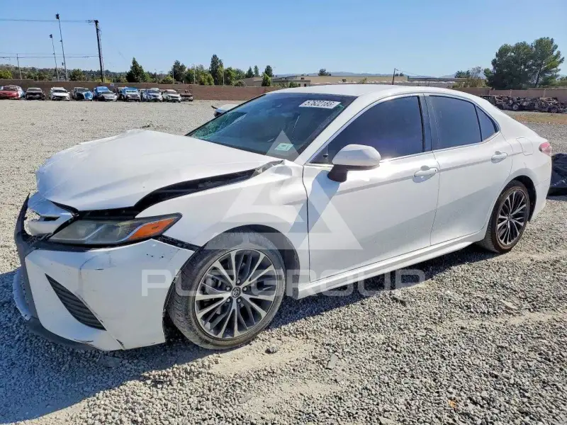 2018 Toyota CAMRY фото