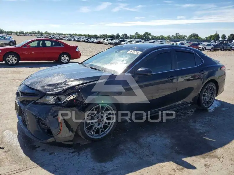 2018 Toyota CAMRY фото