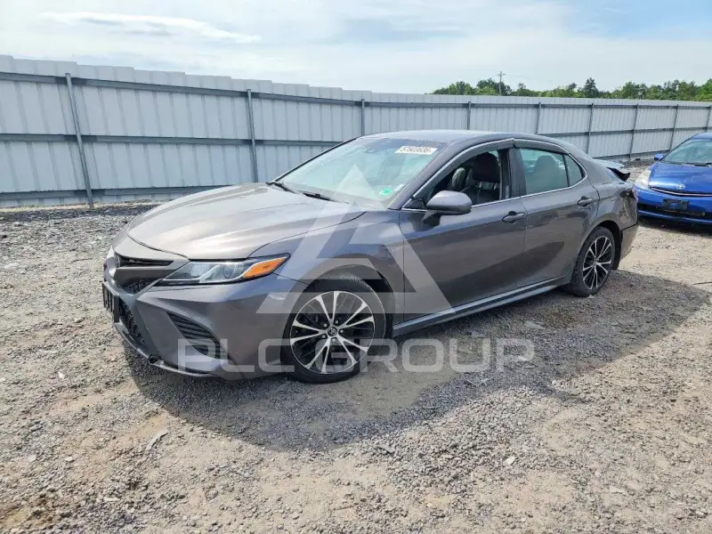 2018 Toyota CAMRY фото