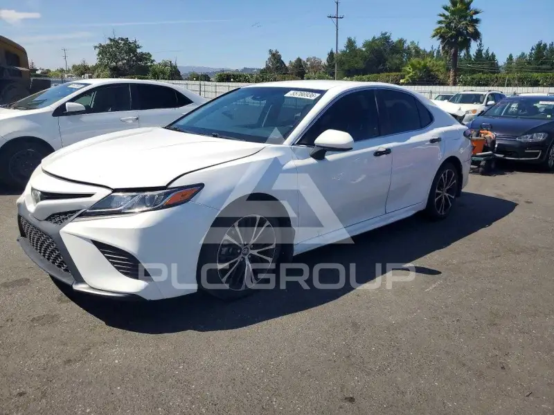 2018 Toyota CAMRY photo