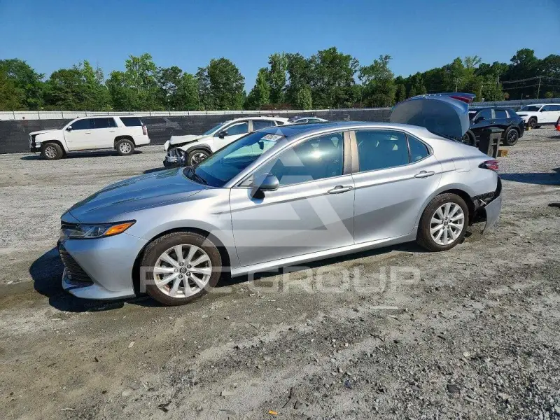 2018 Toyota CAMRY фото