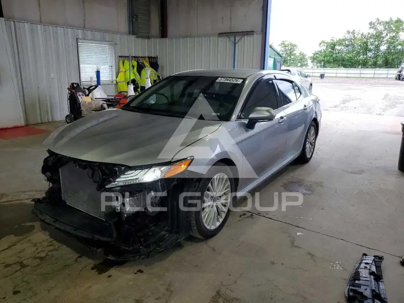 2018 Toyota CAMRY фото