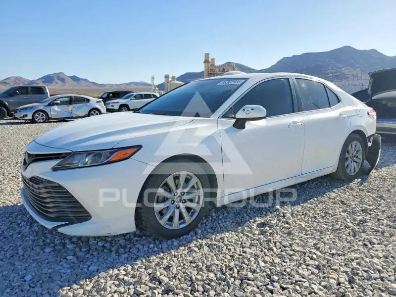 2018 Toyota CAMRY фото
