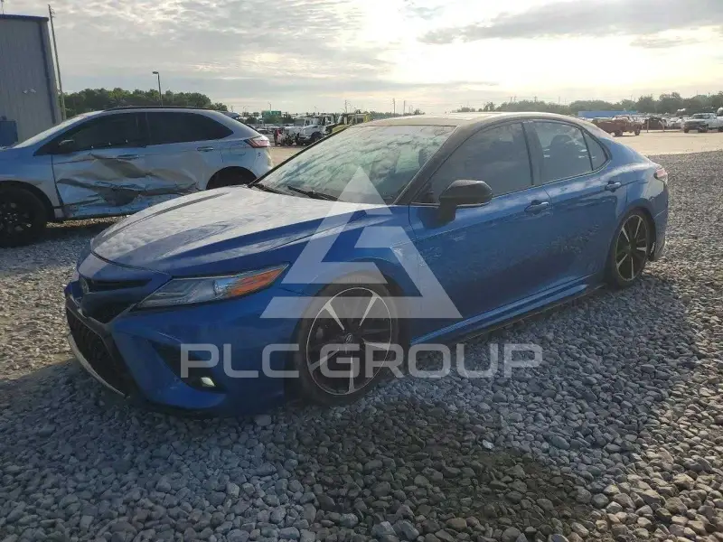 2018 Toyota CAMRY фото
