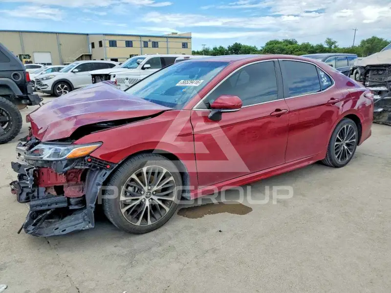 2018 Toyota CAMRY фото
