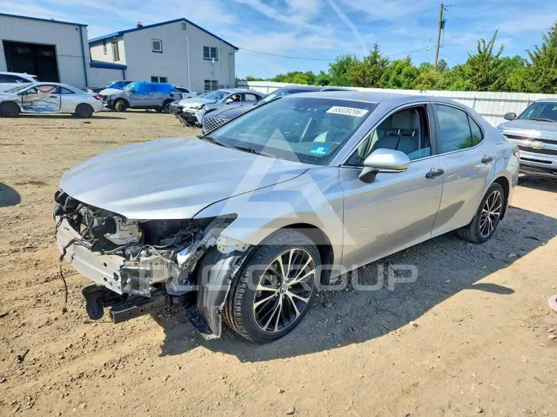 2018 Toyota CAMRY фото