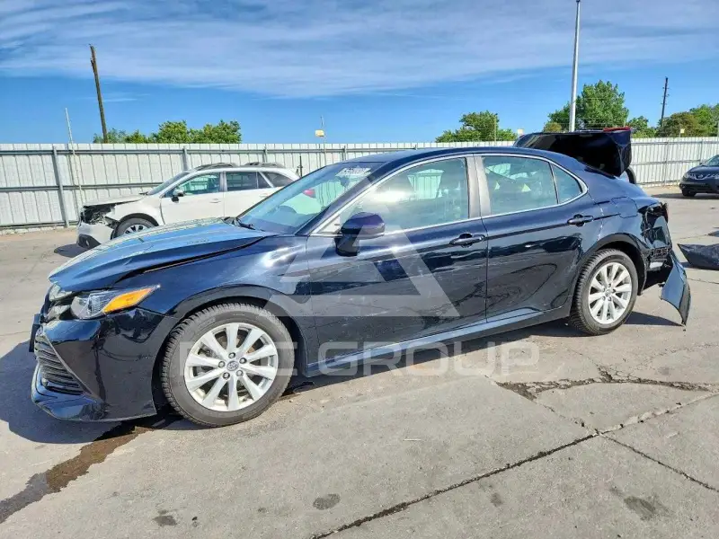 2018 Toyota CAMRY фото
