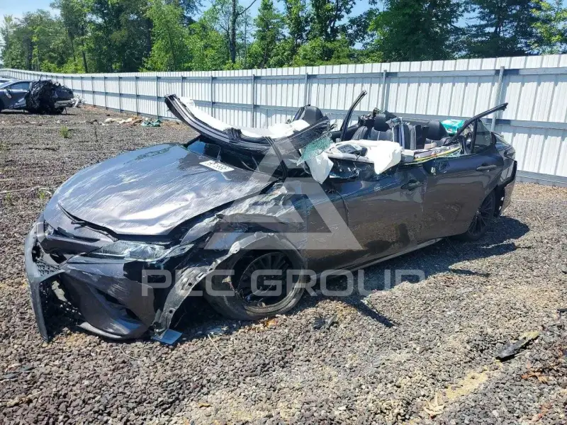2018 Toyota CAMRY фото
