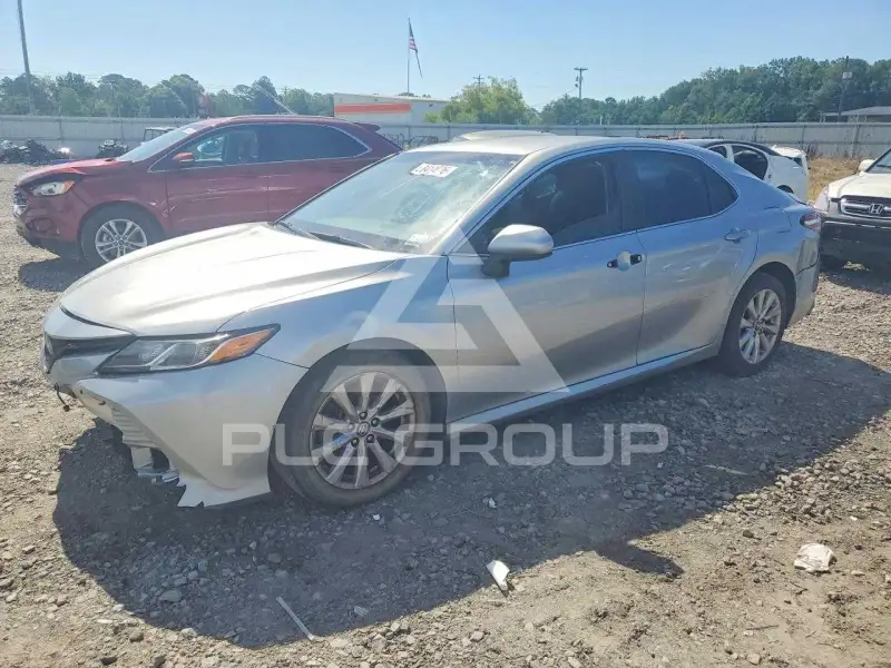 2018 Toyota CAMRY фото