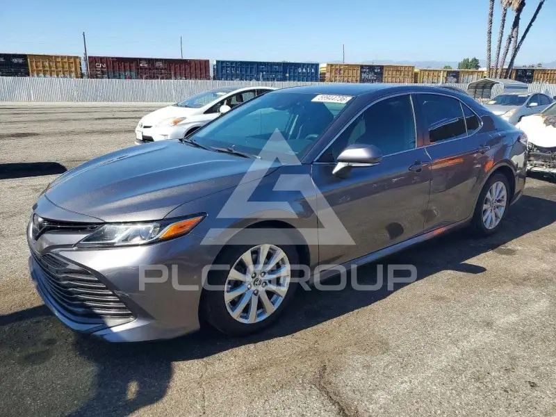 2018 Toyota CAMRY фото