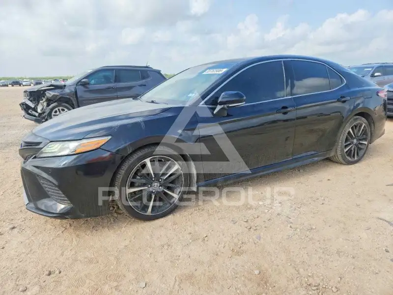 2018 Toyota CAMRY фото
