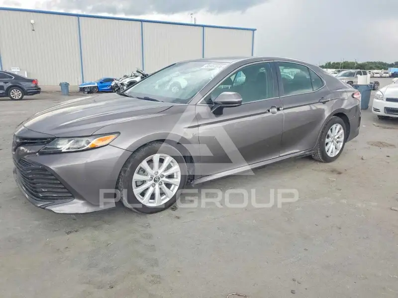 2018 Toyota CAMRY фото