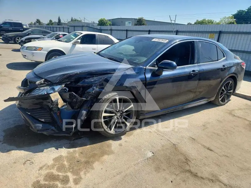 2018 Toyota CAMRY фото