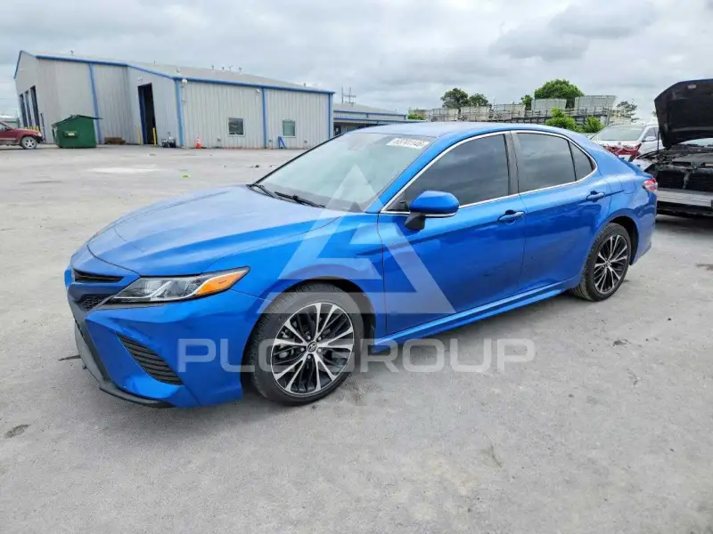 2018 Toyota CAMRY фото