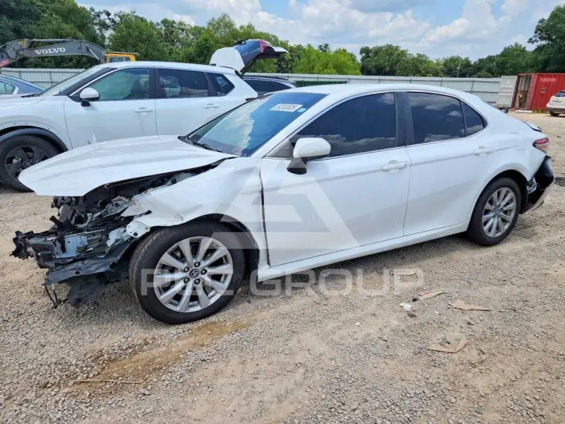 2018 Toyota CAMRY фото