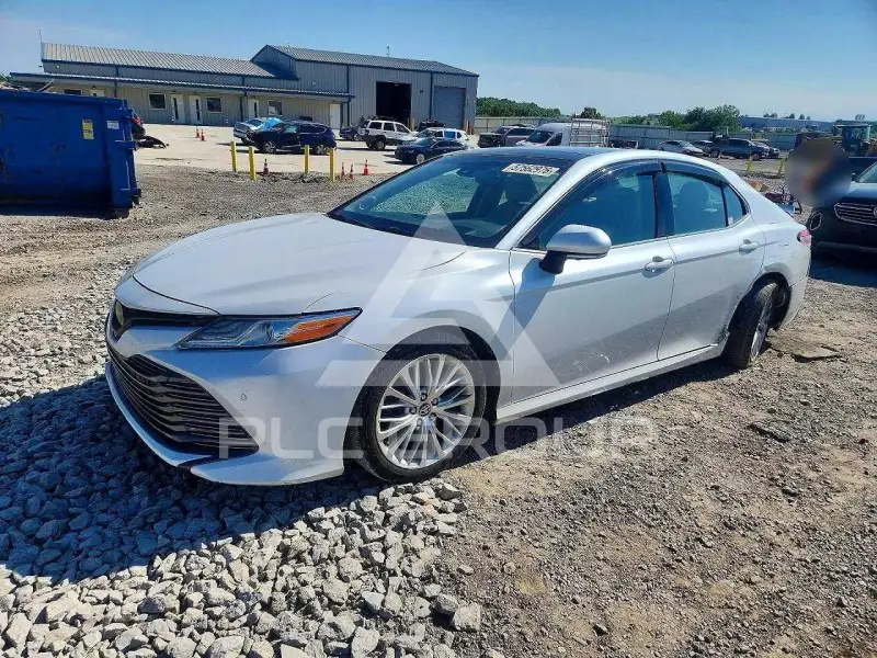 2018 Toyota CAMRY фото