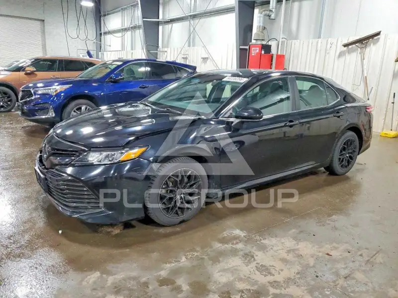 2018 Toyota CAMRY фото