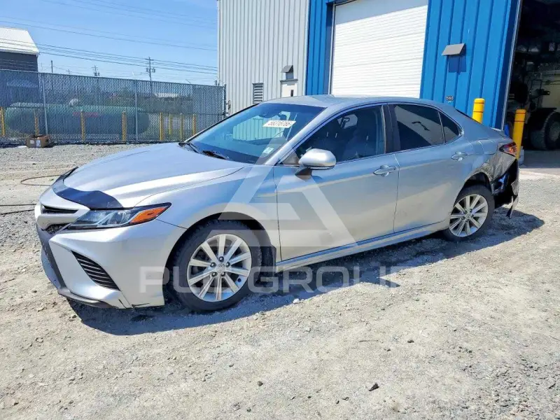 2018 Toyota CAMRY фото