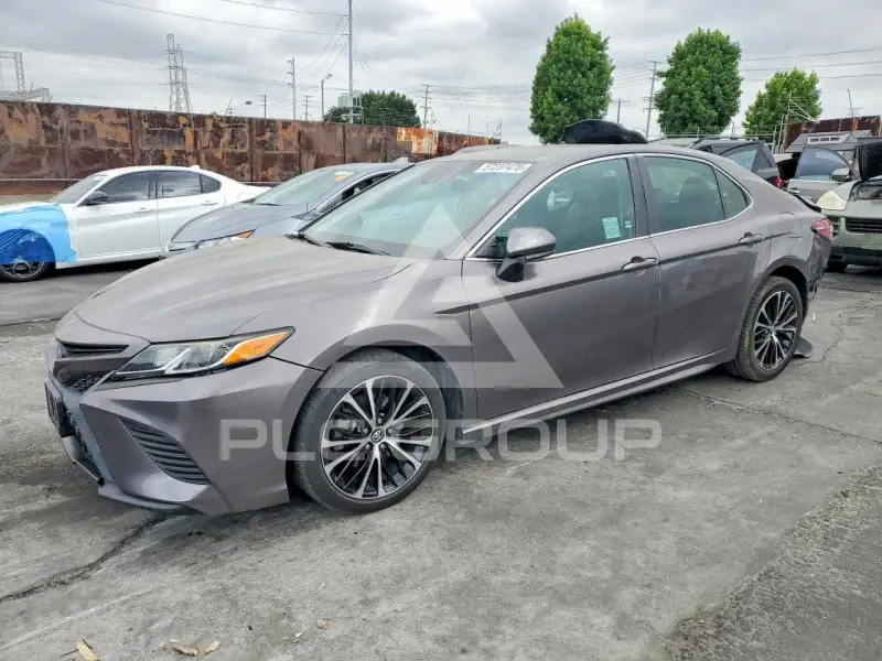 2018 Toyota CAMRY фото