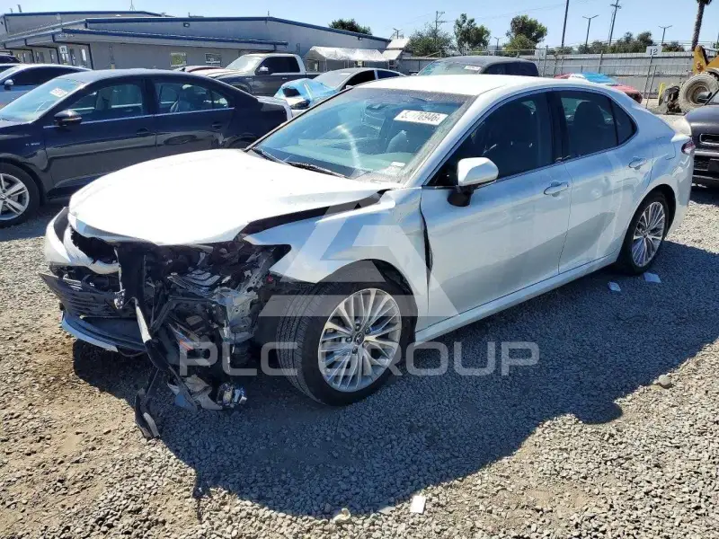 2018 Toyota CAMRY фото