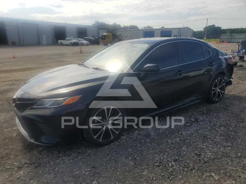 2018 Toyota CAMRY фото