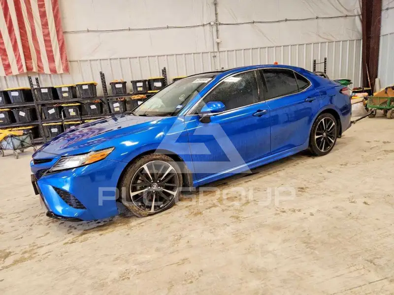 2018 Toyota CAMRY фото