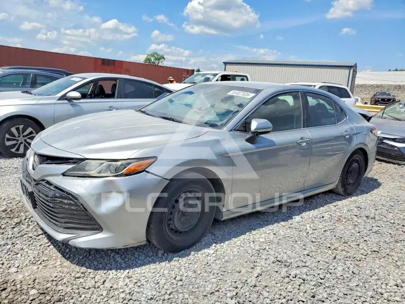 2018 Toyota CAMRY фото