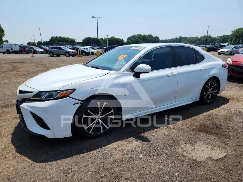 2018 Toyota CAMRY фото
