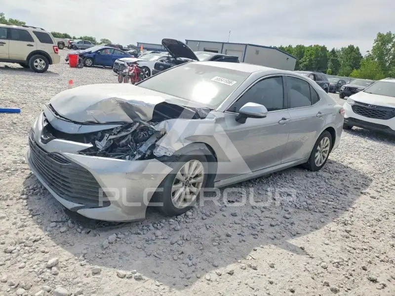 2018 Toyota CAMRY фото