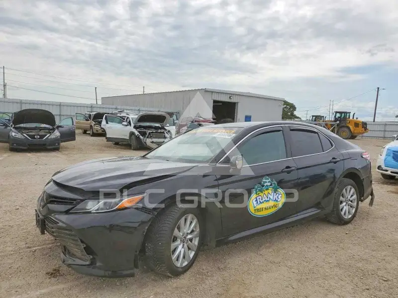 2018 Toyota CAMRY фото