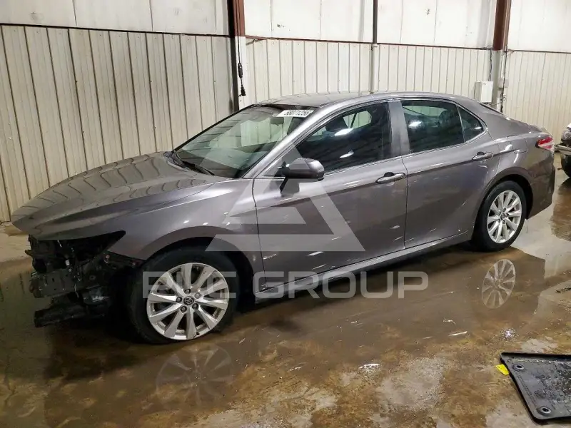 2018 Toyota CAMRY фото