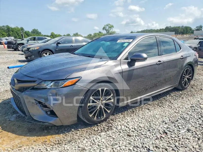 2018 Toyota CAMRY фото
