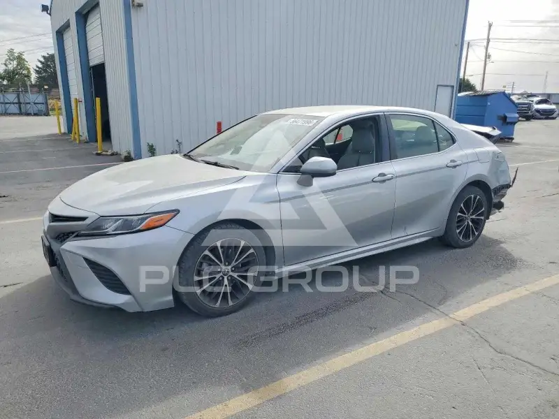 2018 Toyota CAMRY фото