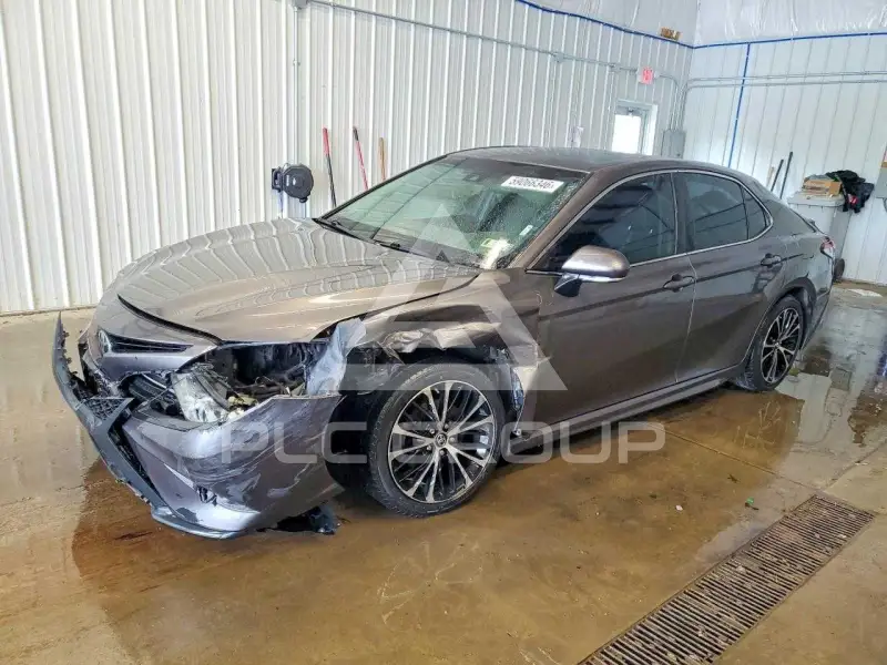 2018 Toyota CAMRY фото
