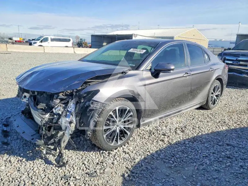 2018 Toyota CAMRY фото