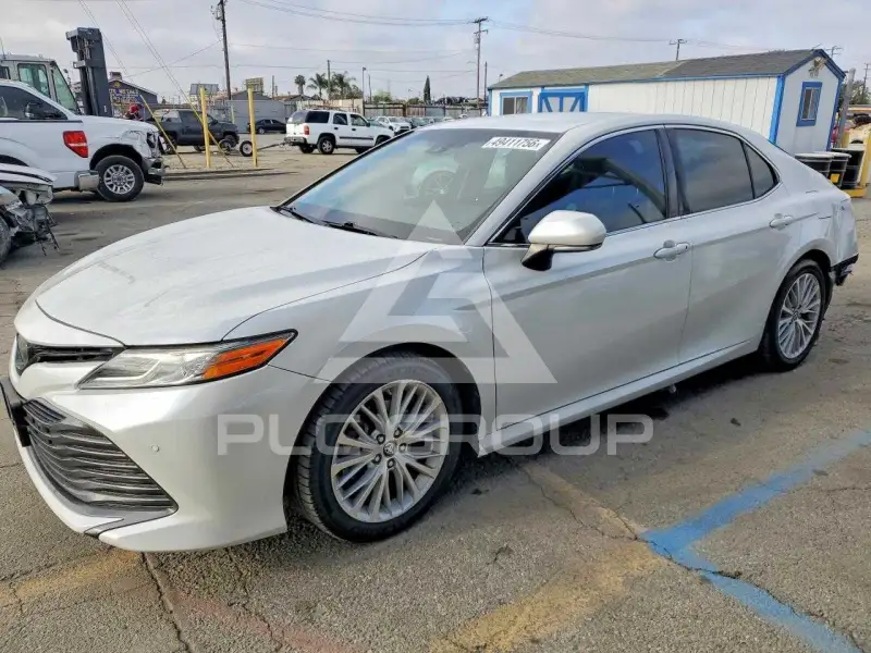 2018 Toyota CAMRY фото