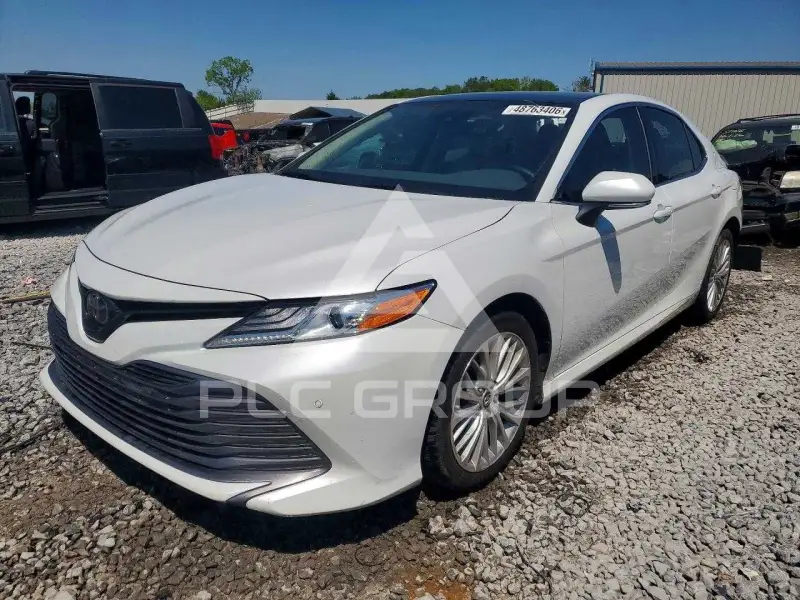 2018 Toyota CAMRY фото