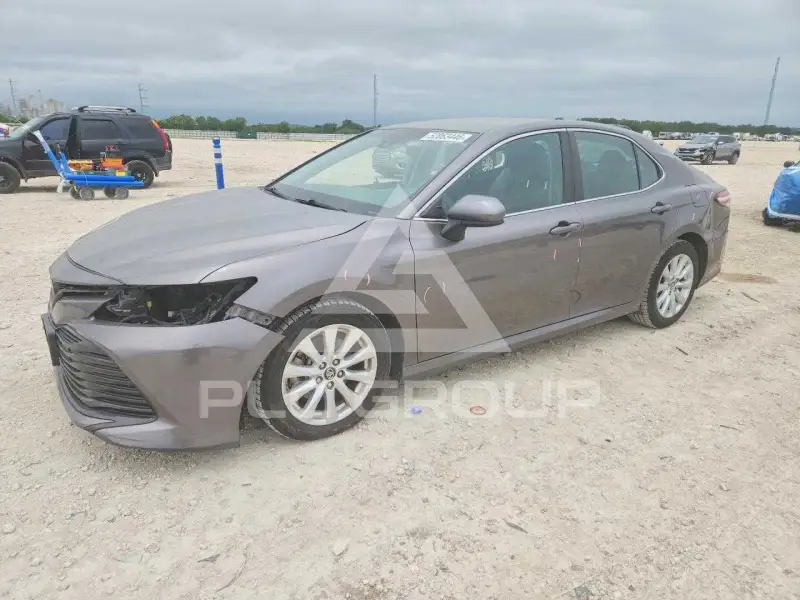 2018 Toyota CAMRY photo