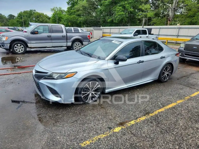 2018 Toyota CAMRY фото