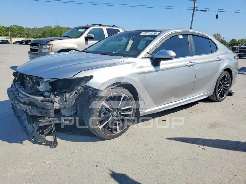 2018 Toyota CAMRY фото