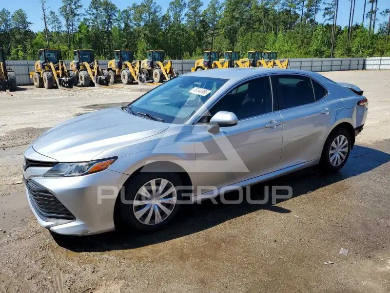2018 Toyota CAMRY фото