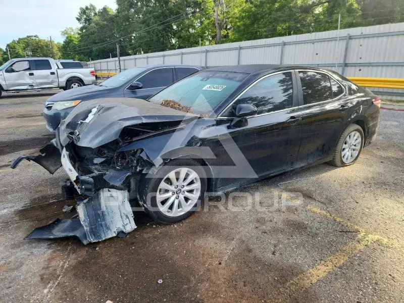 2018 Toyota CAMRY фото