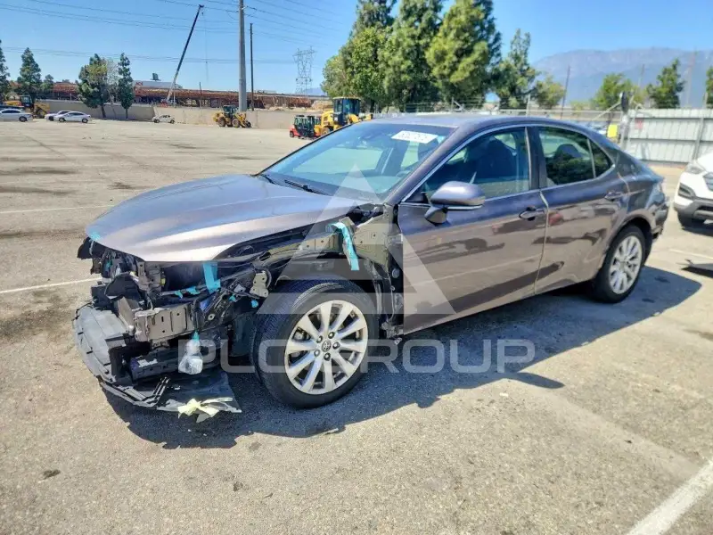2018 Toyota CAMRY фото