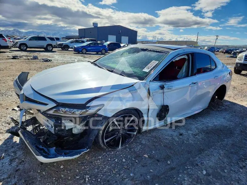 2018 Toyota CAMRY photo